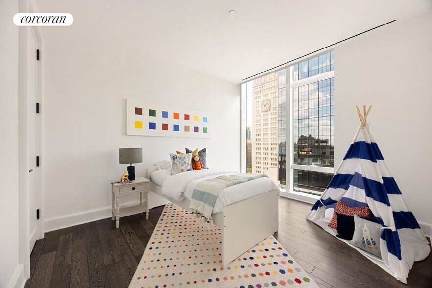 Building Photo - 45 E 22nd St