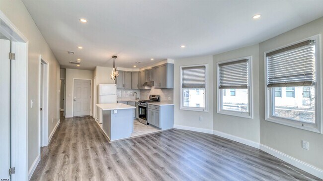 Building Photo - 5201 Ventnor Ave