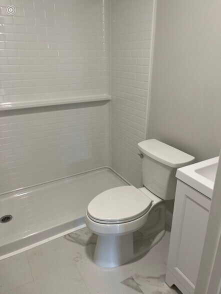 Building Photo - 32 South Main St