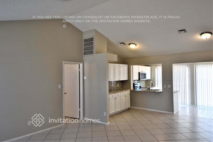 Building Photo - 12303 N 85th Ln