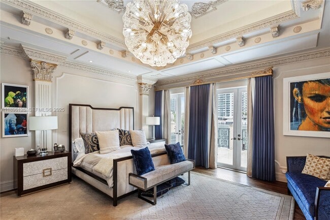 Building Photo - 5801 Pine Tree Dr