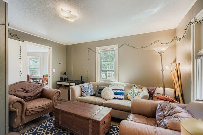 2nd Bedroom - 1000 26th Ave NE