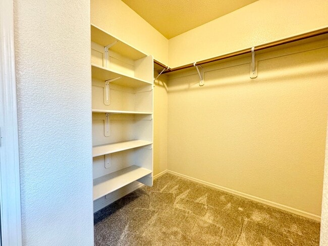 Building Photo - 3BR/2BA/2CG, 1617 sq.ft. rental in Sierra ...