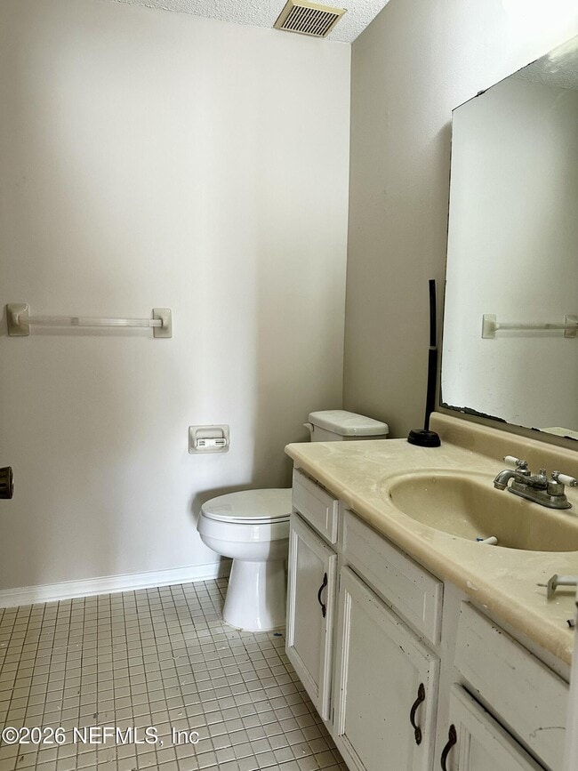 Building Photo - 11571 Fort Caroline Lakes Dr