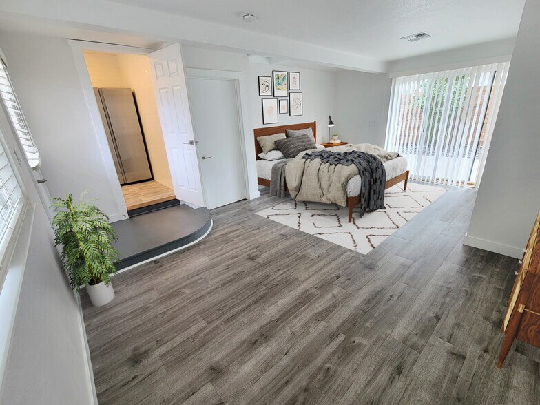 Building Photo - 823 Orondo Ave