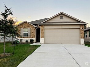 Building Photo - 105 Naset Dr