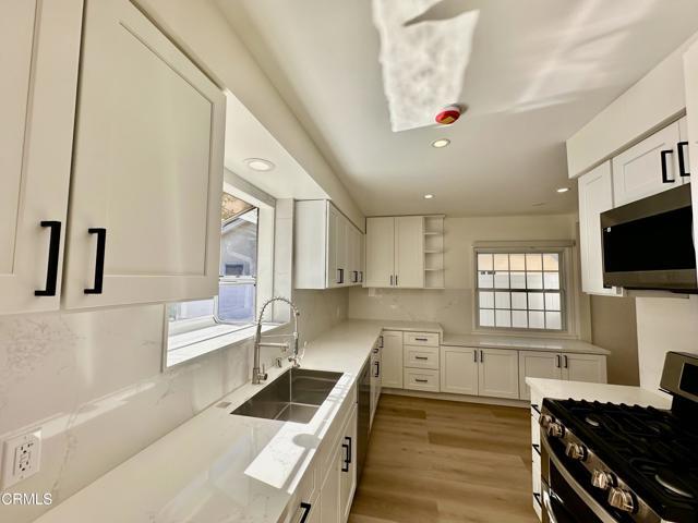 Building Photo - 17449 Keswick St