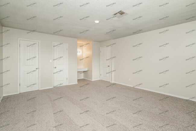 Building Photo - 13770 S 123rd E Ave