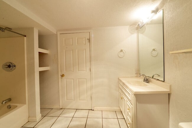 Building Photo - 4162 Whitehall Dr