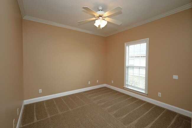 Building Photo - 4530 Kiowa Ln