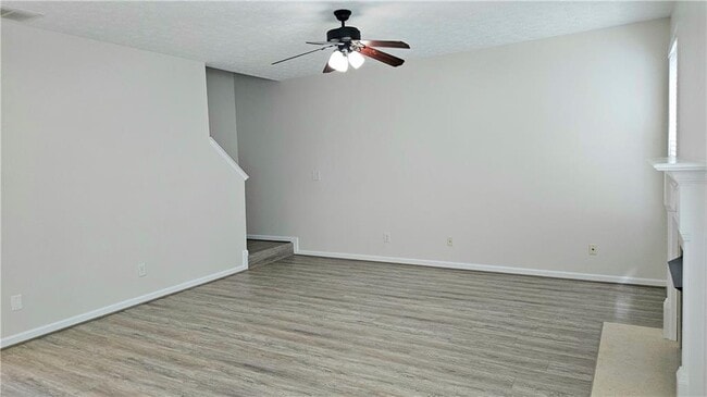 Building Photo - 3060 Kentmere Dr