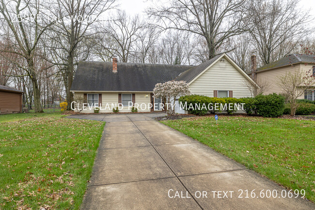 Primary Photo - 25995 Tallwood Dr