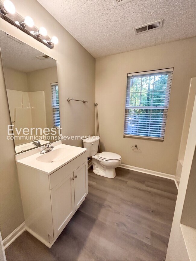 Building Photo - 3612 Mizell Rd