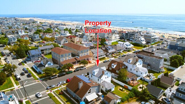 Building Photo - 113 12th Ave