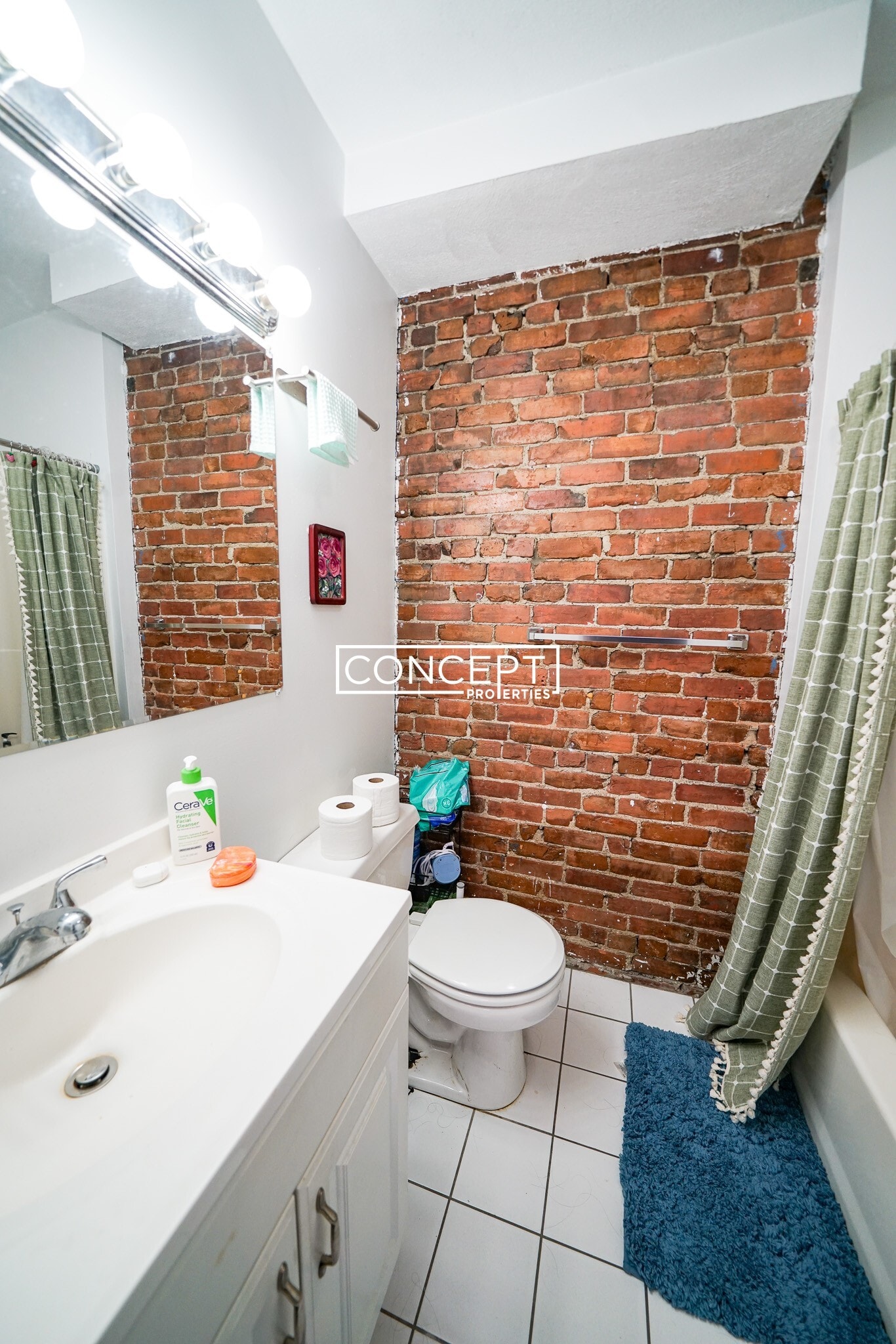 Building Photo - 218 Hemenway St