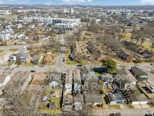Building Photo - 1609 9th Ave N