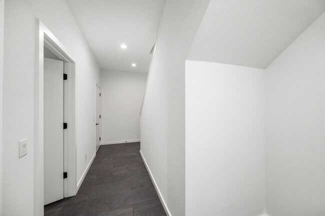 Building Photo - 1801 Oneil St