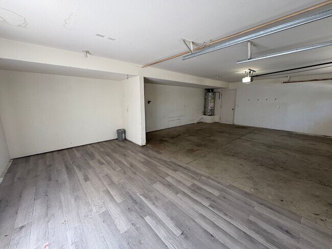 Building Photo - Beautiful 4 Bedroom coming soon!