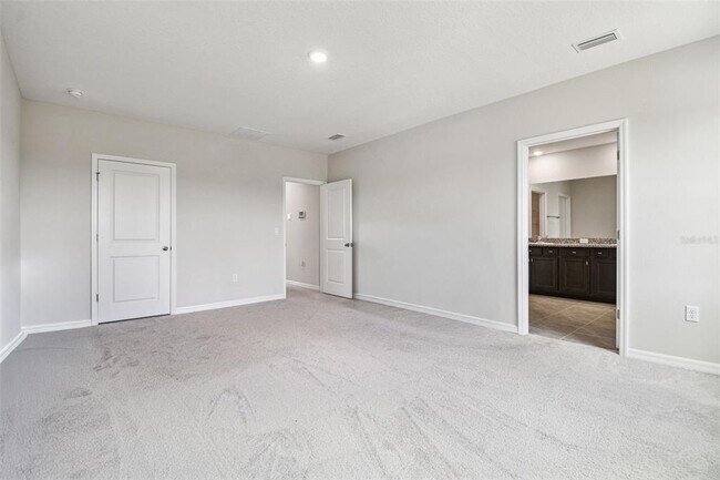 Building Photo - 3827 Sunny Spring Street