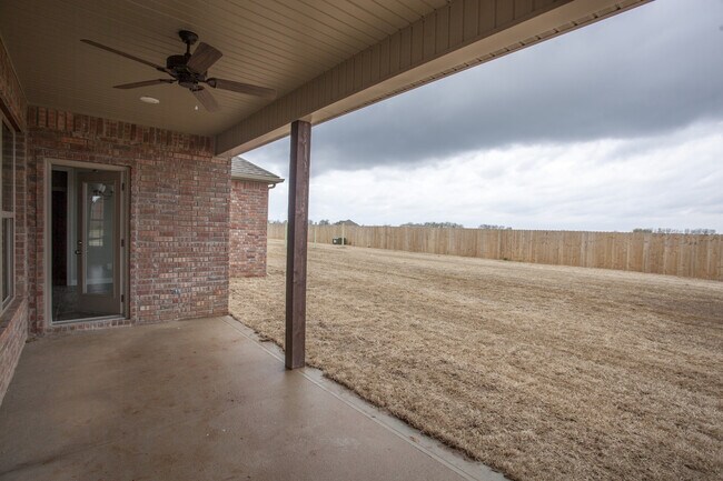 Building Photo - ***1004 Taylor Lane***