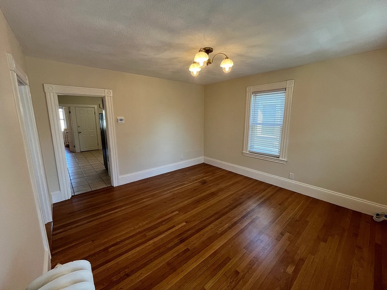 Building Photo - 29 Watts St