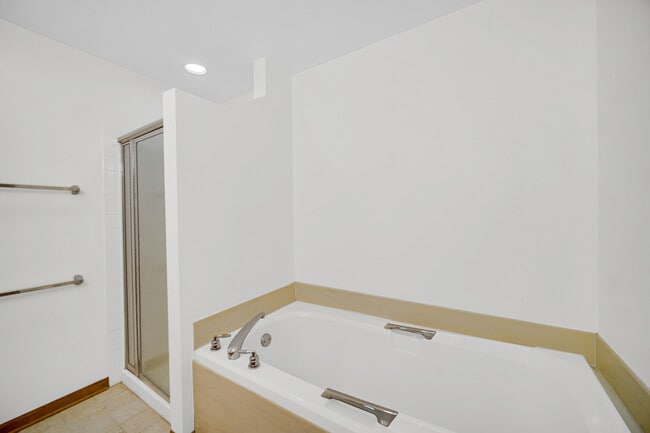 Building Photo - 4782 Amber Cir