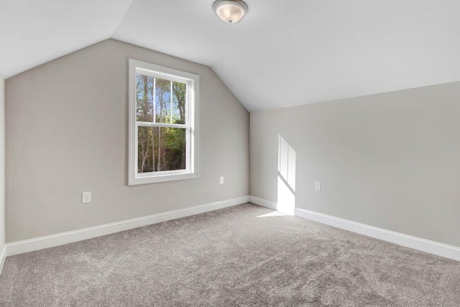Building Photo - 312 Kingston Cir