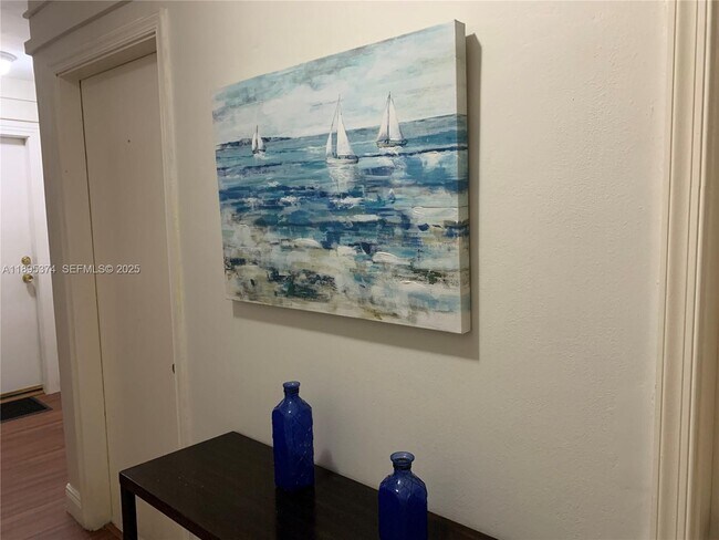 Building Photo - 555 Crandon Blvd