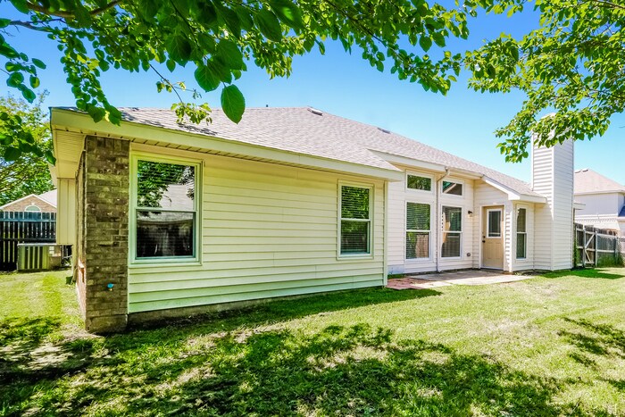 Building Photo - 2210 Westview Trail