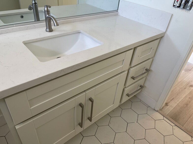 Building Photo - 3601 Keystone Av