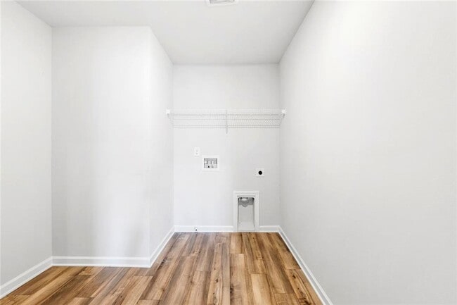 Building Photo - 5021 Silver Canoe Wy