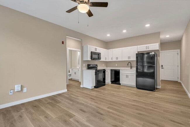 Interior Photo - Willa Mountain Apartments