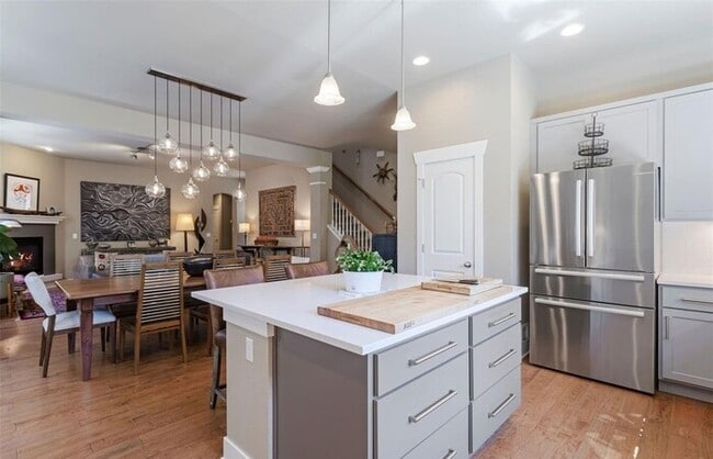 Building Photo - Modern 3BR Home with Finished Basement & Private Courtyard in Lowry