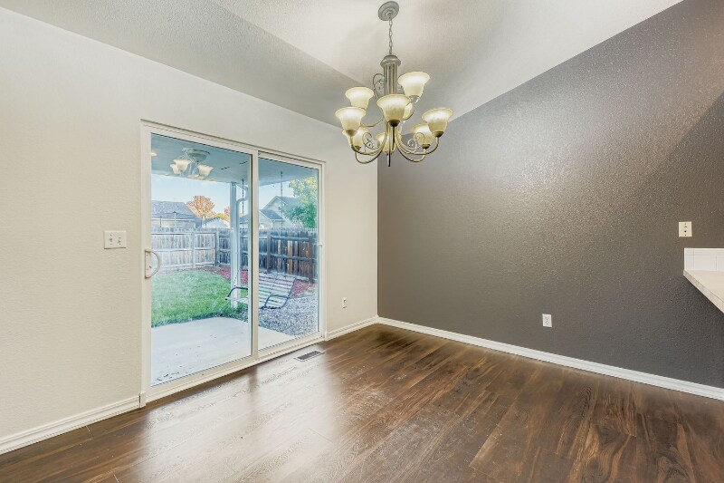 Building Photo - 534 Springwood Ct