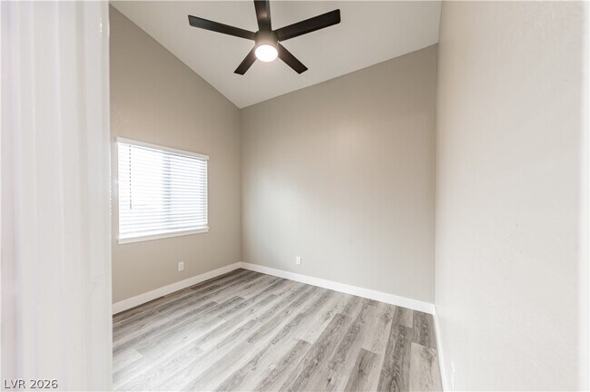 Building Photo - 517 Crony Ave