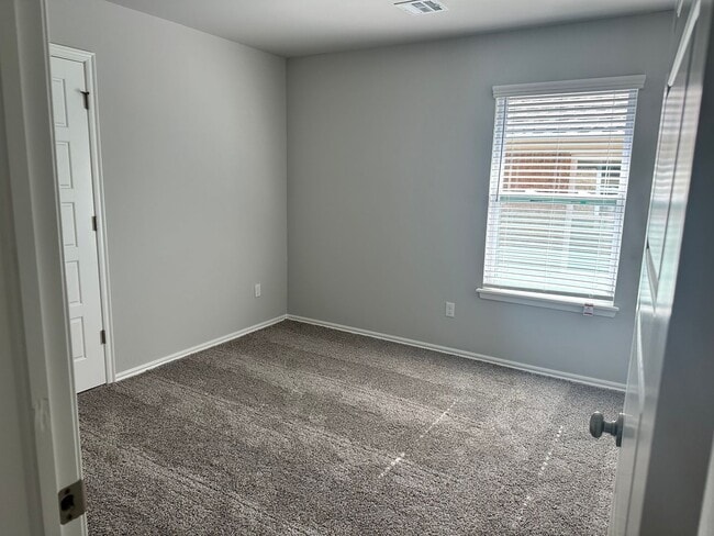 Building Photo - 19601 N Pennsylvania Ave