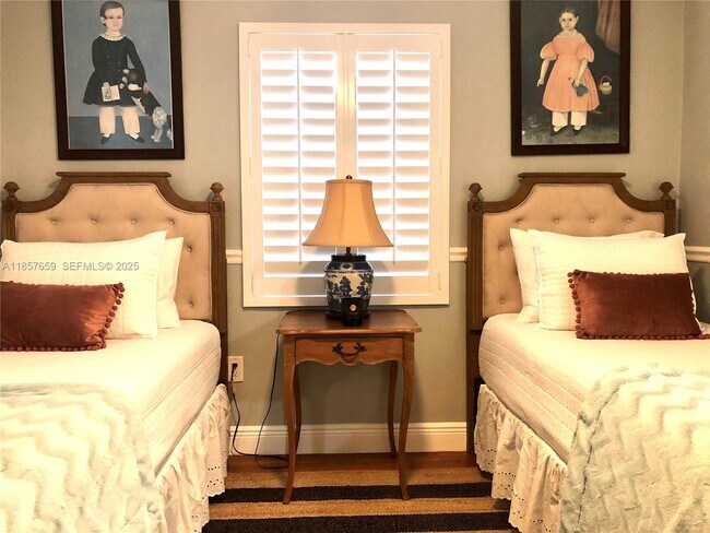 Building Photo - 6450 SW 19th St