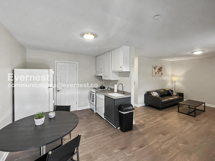 Building Photo - 6 Bob Cat Ct