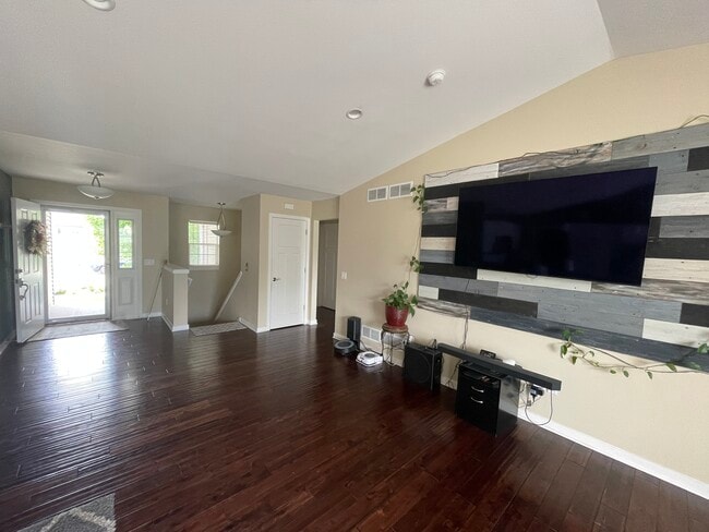 Building Photo - 230 S Legacy Way