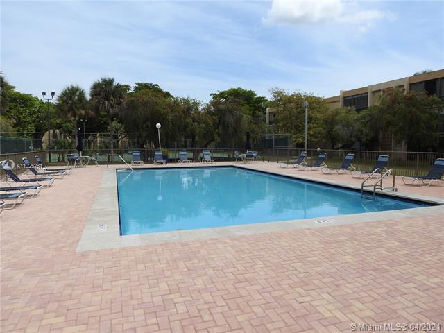 Building Photo - 8401 SW 107th Ave