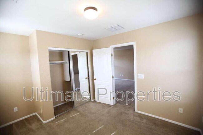 Building Photo - 6376 W Ruth Ave