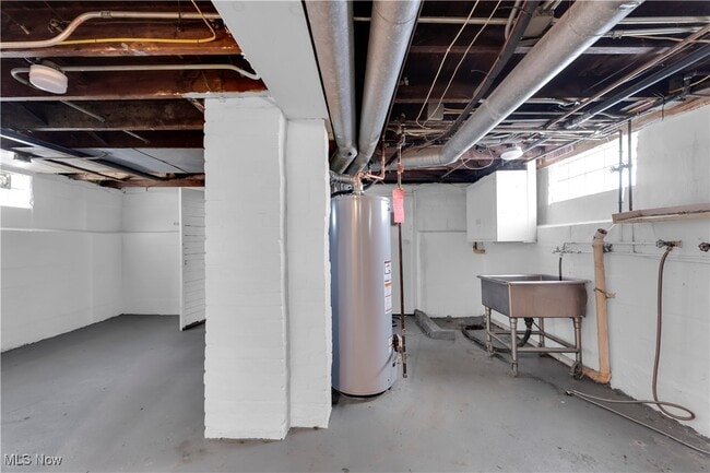 Building Photo - 21871 Nicholas Ave