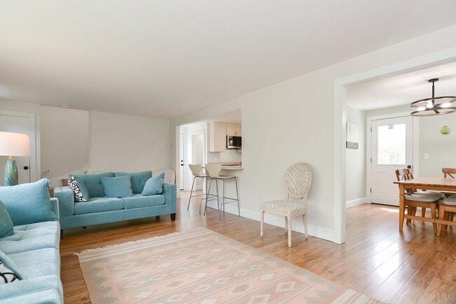 Building Photo - Winter Rental: Just for the Halibut