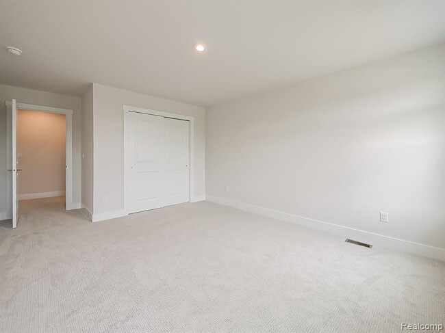 Building Photo - 5169 Poppydrew Ln