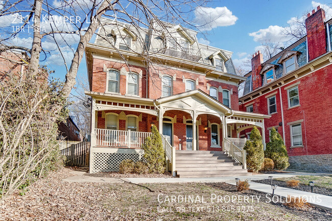 Building Photo - Charming Victorian 1-Bedroom Condo in Waln...