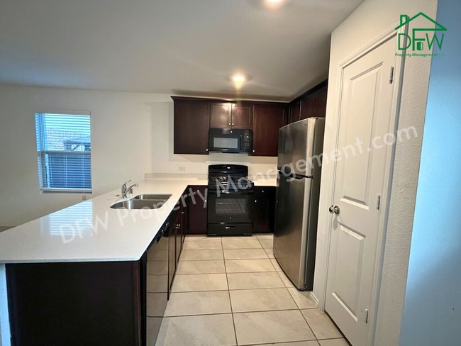 Building Photo - Charming 3-Bedroom Home for Lease in Quiet Little Elm Neighborhood!