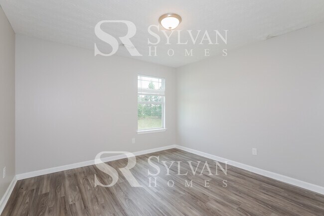 Building Photo - Discover Your Comfort in This Beautiful Home