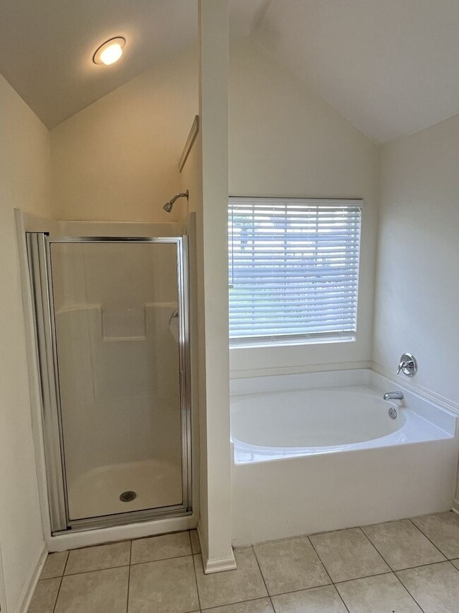 Building Photo - Lovely 3 Bed, 2.5 Bath home in Havenbrook