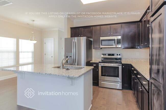 Building Photo - 12208 Huntersville-Concord Rd