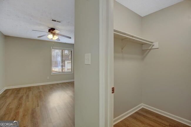 Building Photo - 107 Ridge View Ct